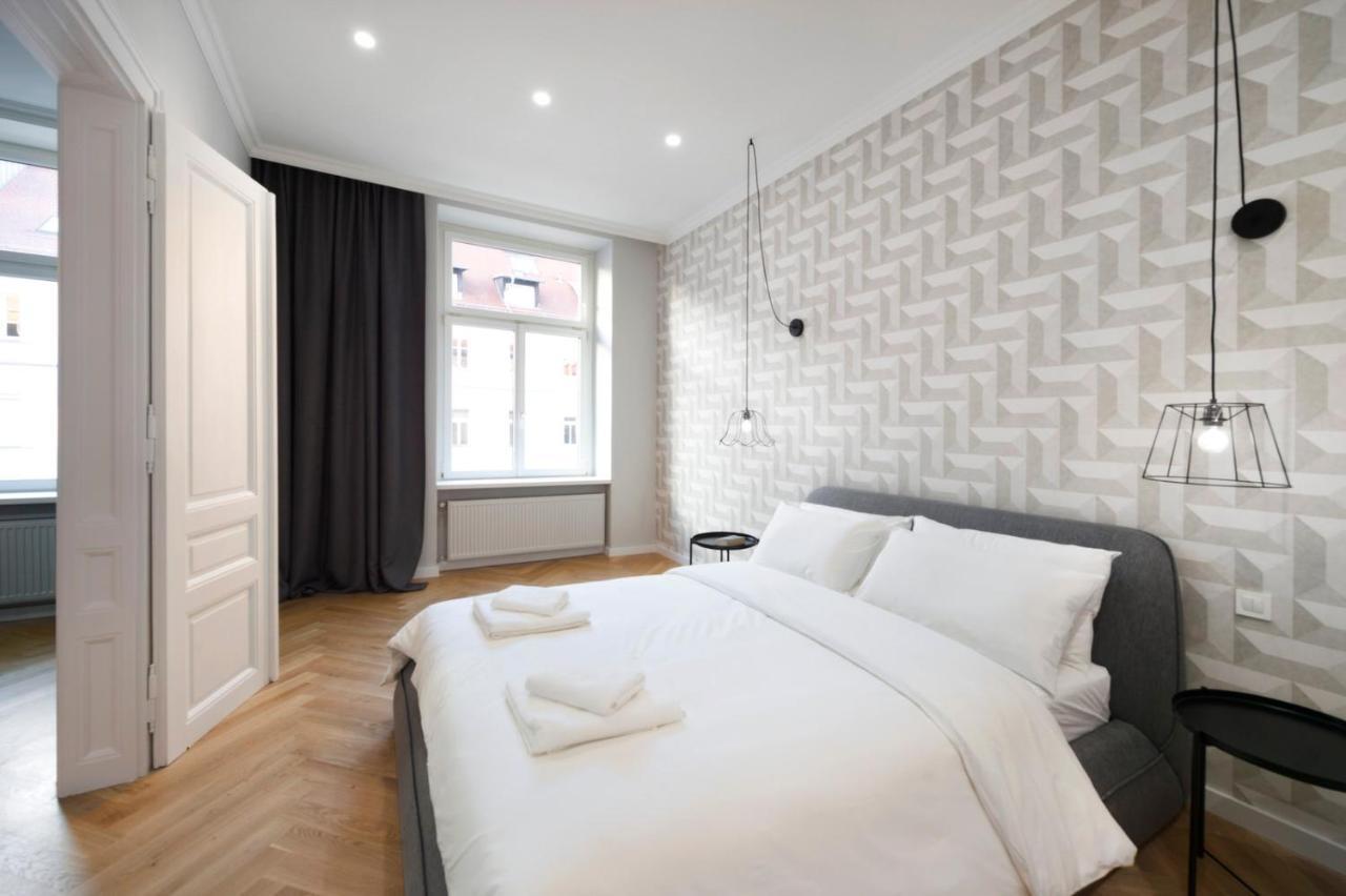 Fine Two Bedroom Trdinova Apartment Ljubljana Luaran gambar